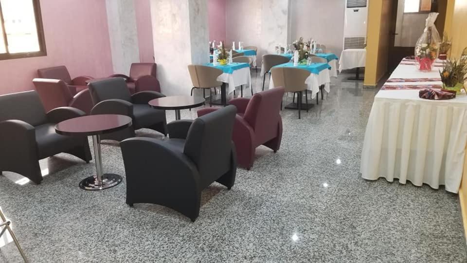 Hotel Jouvence International Yaoundé Екстериор снимка