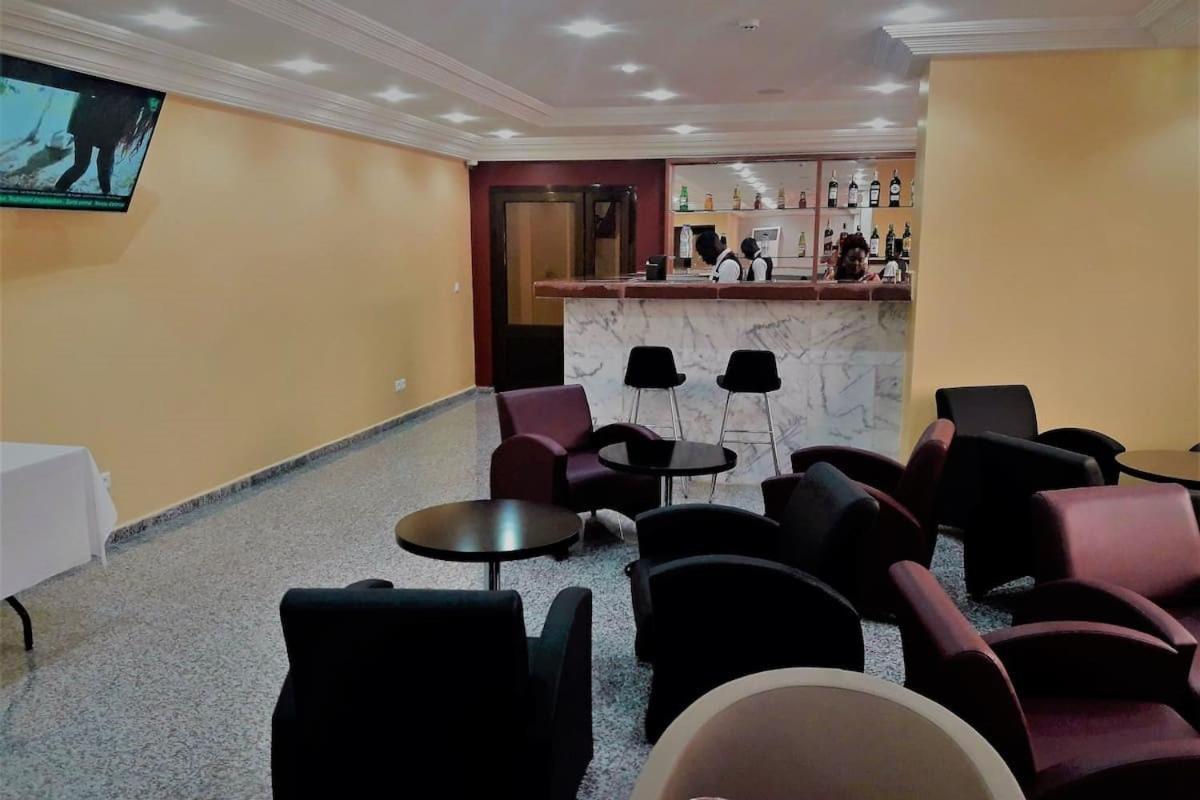 Hotel Jouvence International Yaoundé Екстериор снимка